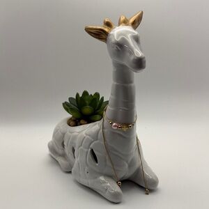 Ceramic Giraffe Succulent Planter Decorative Plant Pot White & Gold & Necklace